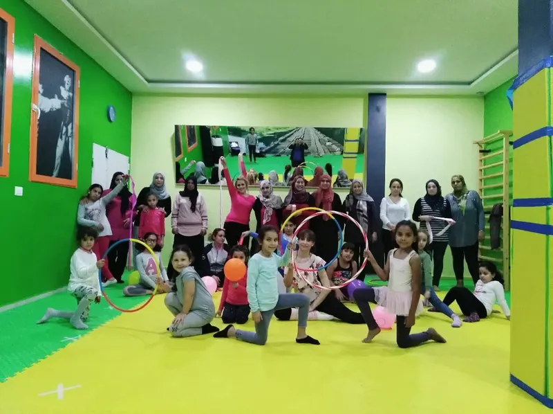 DYNAMiK FITNESS CLUB