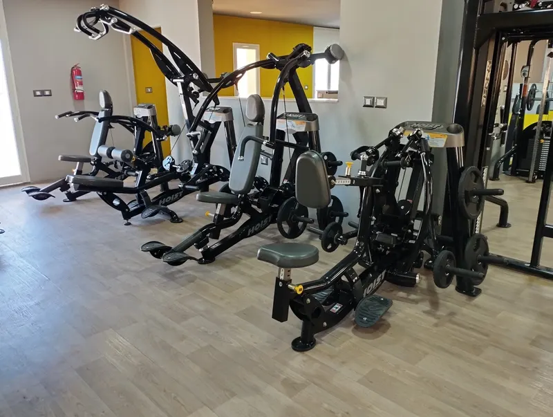 Moving fitness club