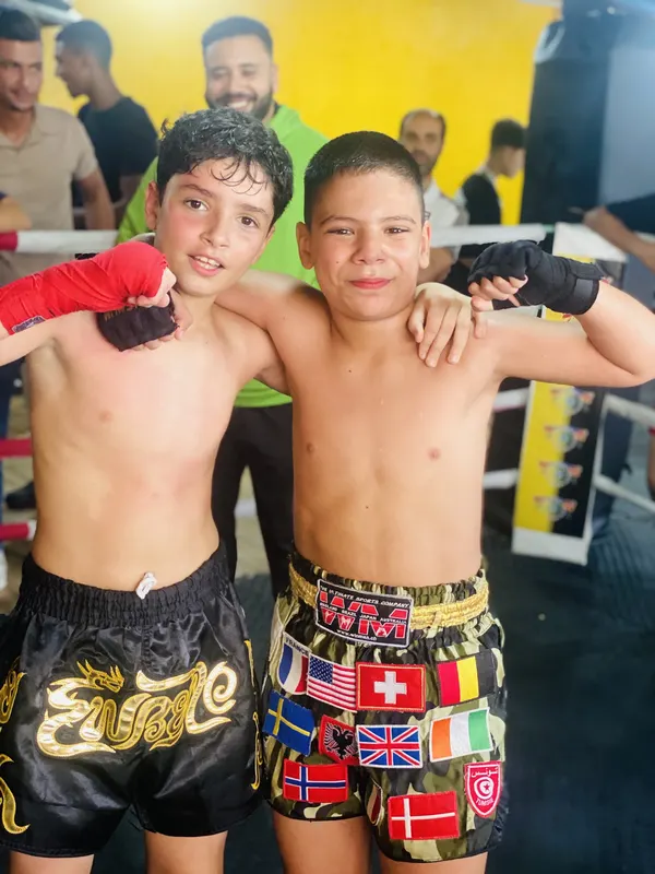 Sharek team-kick thai boxing