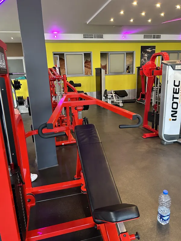 Fitness line centre de sport jardin del menzeh