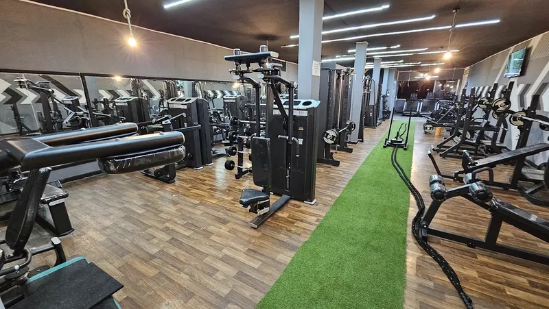Layth Gym