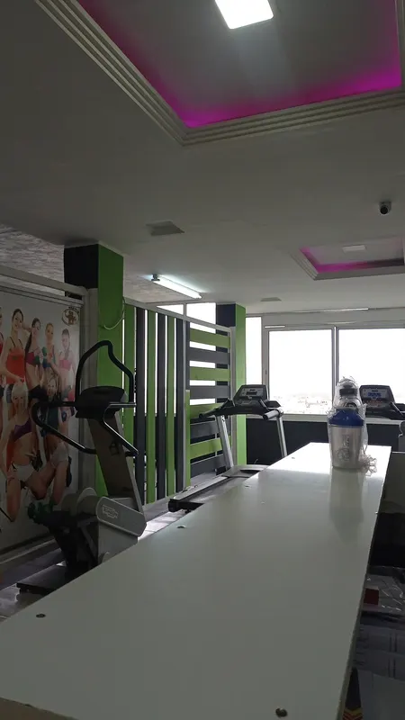 Gold gym