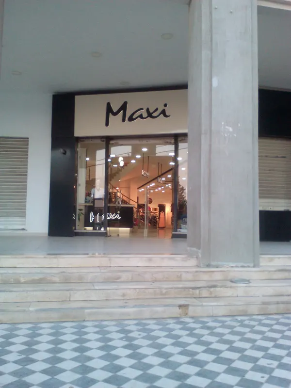 Maxi