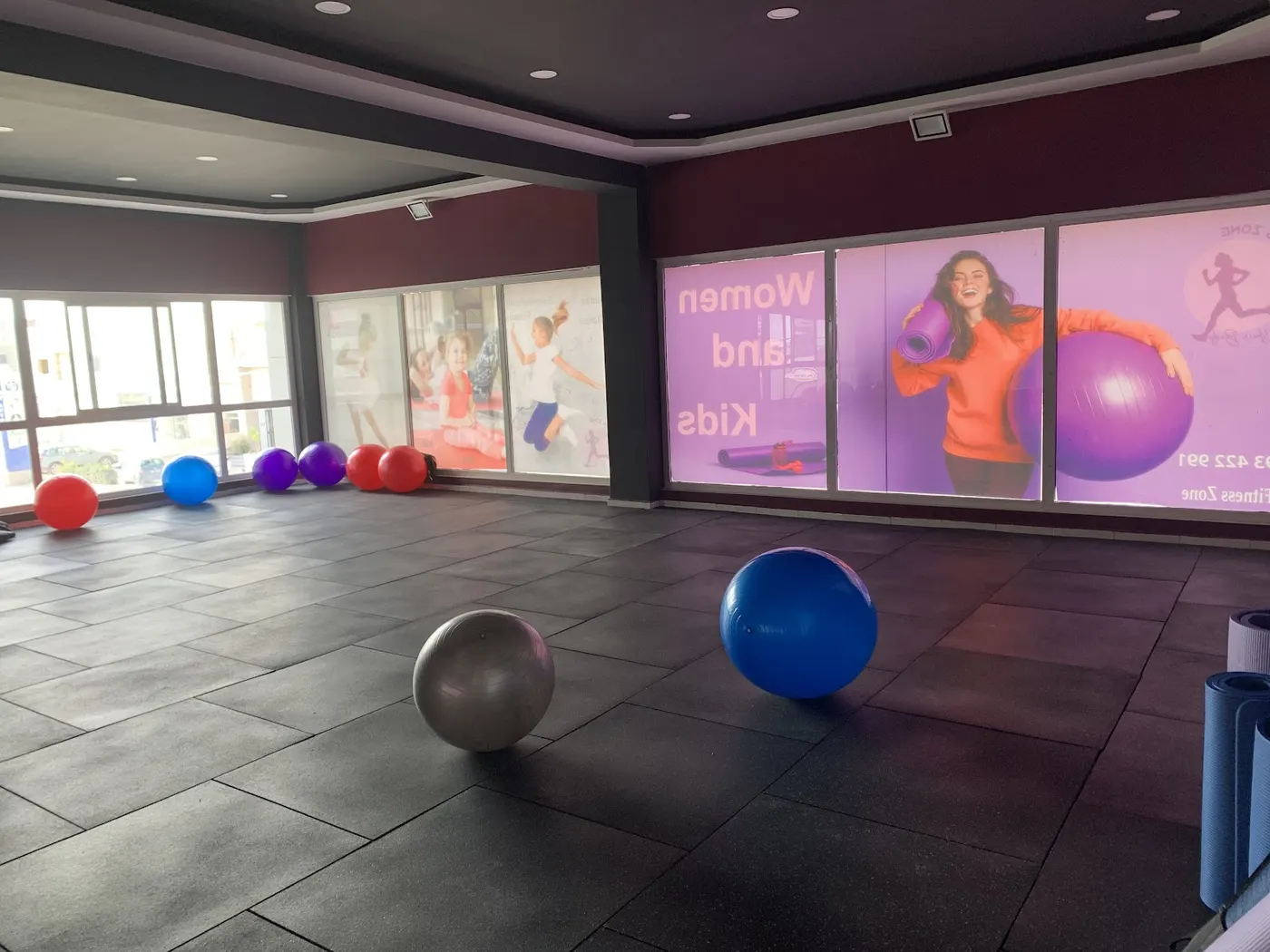 Salle de sport fitness zone