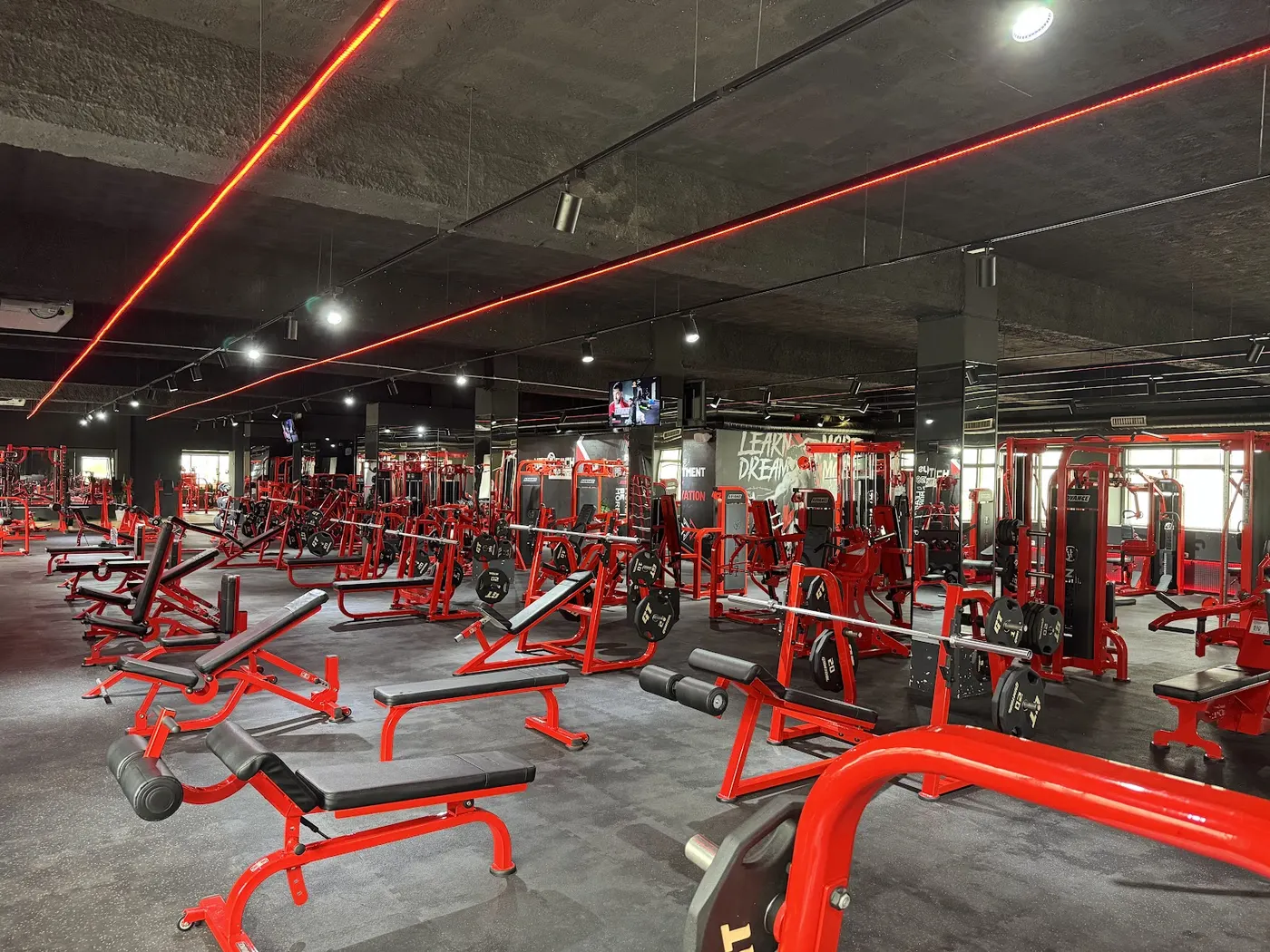 Newtech sport center